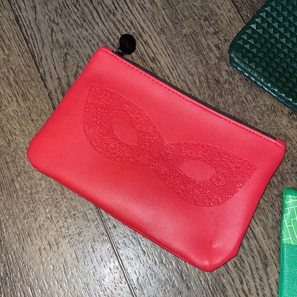 3 IPSY bags all new - Picture 4 of 4